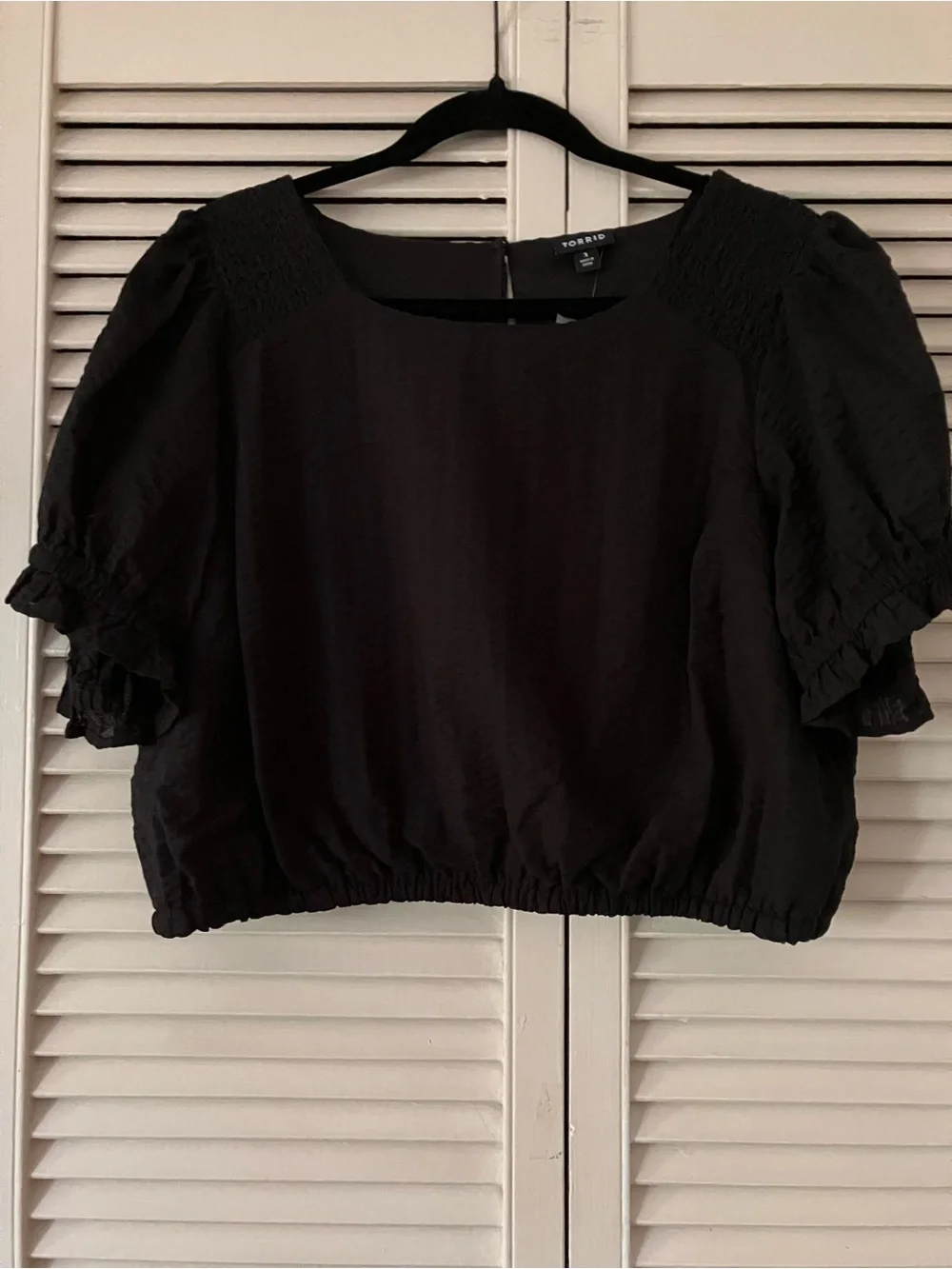 Torrid Size 1 (14-16) Seer Sucker Black Smocked Midi Two-Piece Skirt / Top Set - Picture 2 of 14